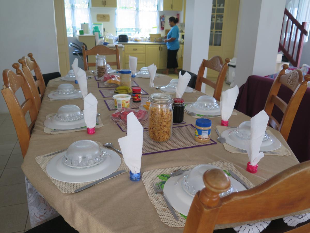 Bed and Breakfast Flying Annie Moa Neiafu Esterno foto