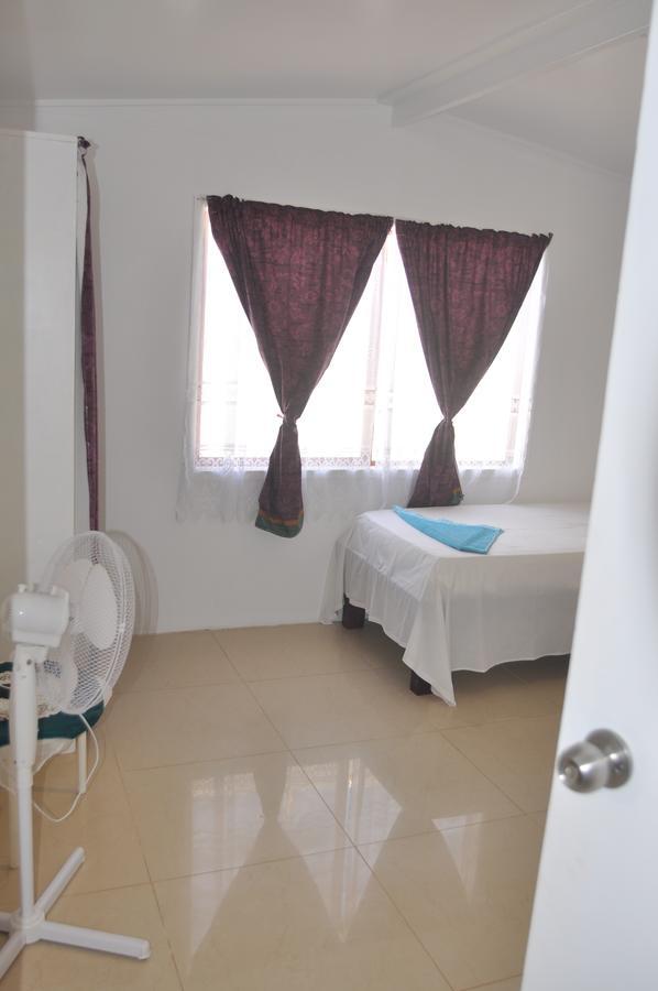 Bed and Breakfast Flying Annie Moa Neiafu Esterno foto