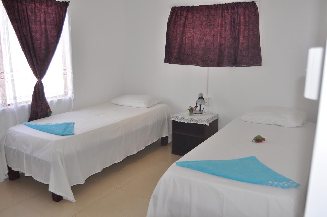 Bed and Breakfast Flying Annie Moa Neiafu Esterno foto